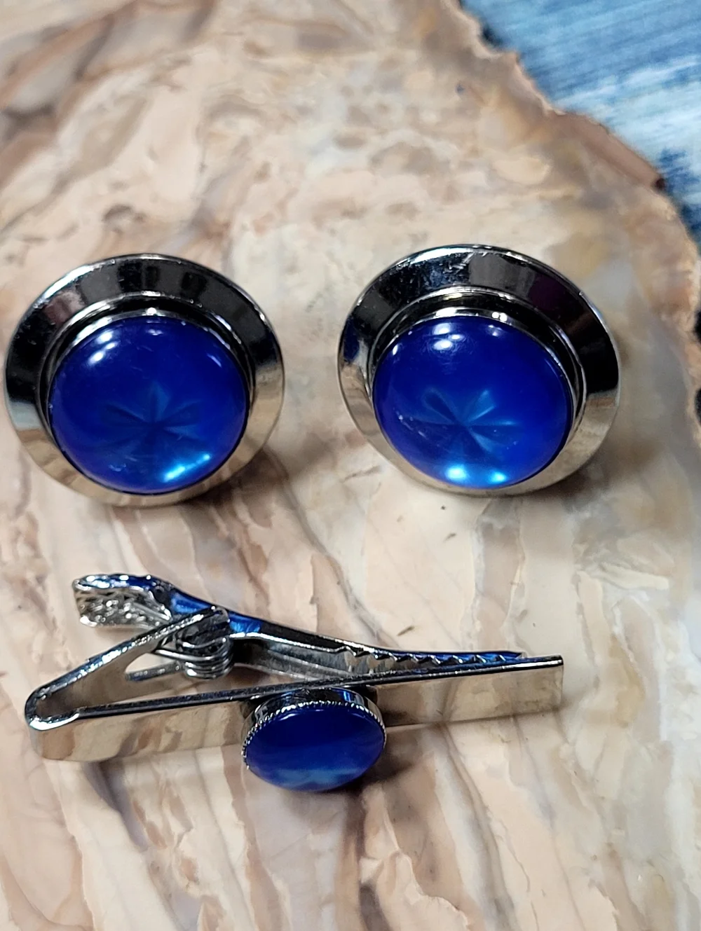 Blue Cufflink and Tie Bar Set - Classic Round Design